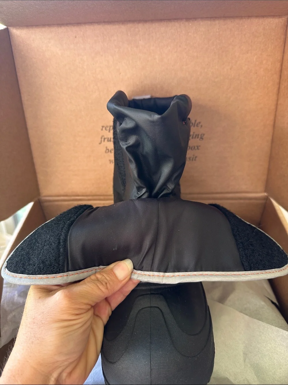Western Chief Sub Zero Waterproof Snow Boot in Camo Kid Sz 2